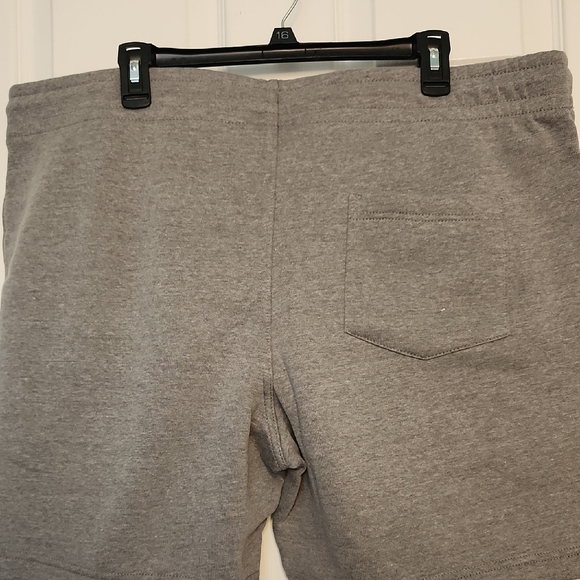 Goodfellow & Co Men's Light Gray Athletic Shorts - Picture 5 of 8